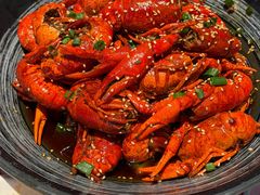 -肥肥虾庄·金牌油焖大虾(汉街SKP店)