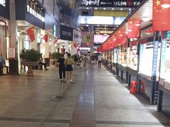 -解放路步行街                