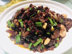 -湘潭九龙鱼头店(城南西路店)