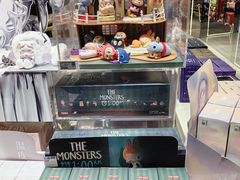 -泡泡玛特POPMART(侨福芳草地店)