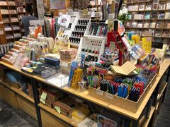 -猫的天空之城概念书店(苏州平江店)
