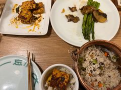-一坐一忘云南菜(嘉里中心店)