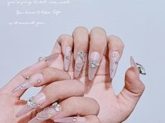 -群丽化妆摄影美甲纹绣培训学校