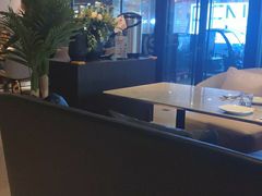 -必胜客(华邦银泰店)