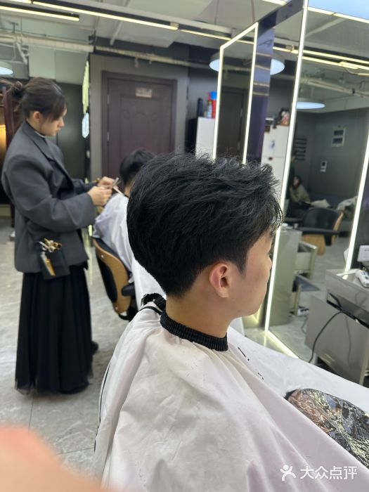 藤野造型烫发染发(上海日月光优质店)图片