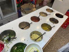 自助调料区-百口川老火锅(西科大新区店)