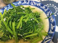 -何哥鲜鱼餐厅(龙湖花园店)