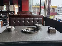 卡座-老诚一锅(万年花城店)