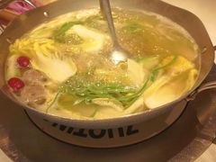 -左庭右院鲜牛肉火锅(七宝领展广场店)