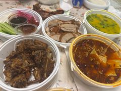 -雀蓝川菜(奥体广场店)