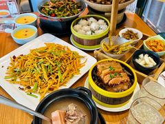 -莲餐厅·湖北菜·潜江小龙虾店(愚园路店)