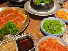 -明洞阿姨·韩式酱蟹烤肉·创意料理(三元桥店)