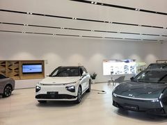 -小鹏汽车上海吴中路销售服务中心