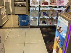 -关西国际机场直营免税店