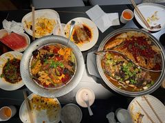 -辣尚瘾·烤鱼·新川菜(交大直营店)