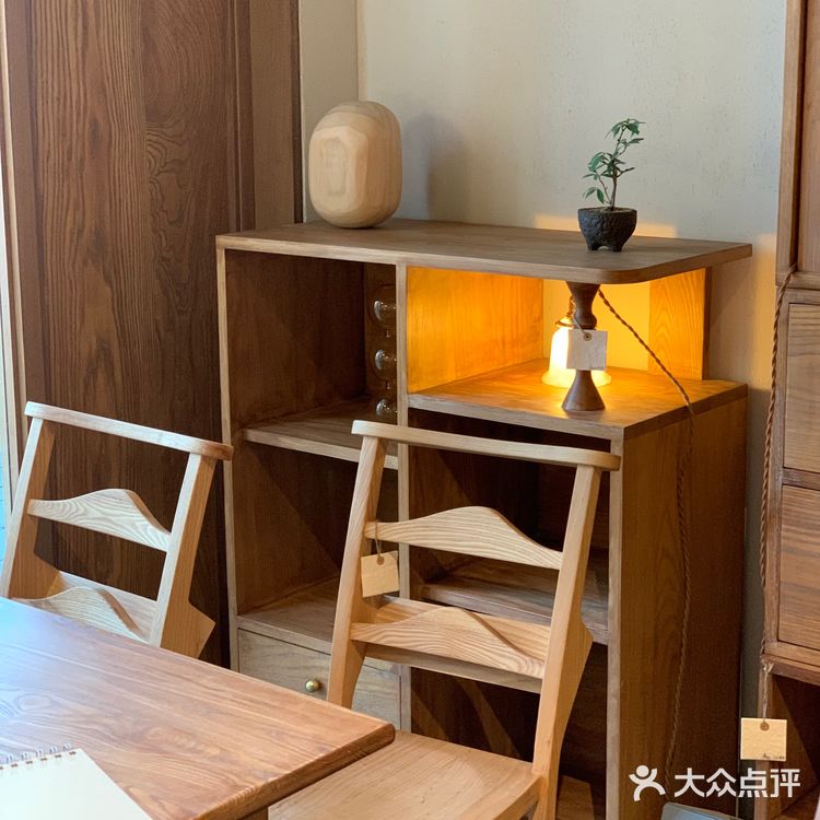 开一家火一家店餐厅老板开的家具店