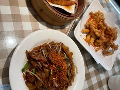 -新大咀港式茶餐厅(宝山万达店)