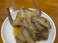 卤水乳鸽-煲煲掂风味煲仔饭餐厅(西区店)