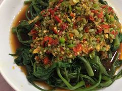 剁椒藤菜-洪霞餐馆