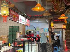 大堂-东巴婆婆云南鱼豆花火锅(大东门店)
