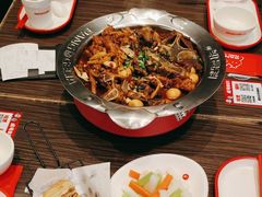 -胖哥俩肉蟹煲(湖滨银泰in77店)