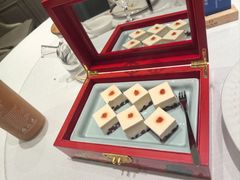 -品海楼·大连海胆锅贴馆(东港店)