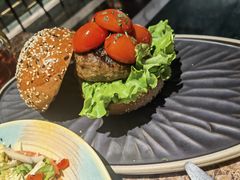 -Let'sBURGERplus·非常创意汉堡(三里屯店)