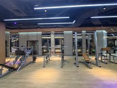 -威克健身游泳(万菱汇店)