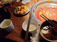 -城墙拐拐火锅(三峡广场黑金冠店)