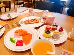 -咖啡苑自助餐厅·中国大饭店