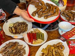 -老鼎万春卤菜(五代传承创始老店)