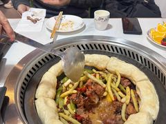 -哈尔滨烧烤·山河村铁锅炖(交大店)