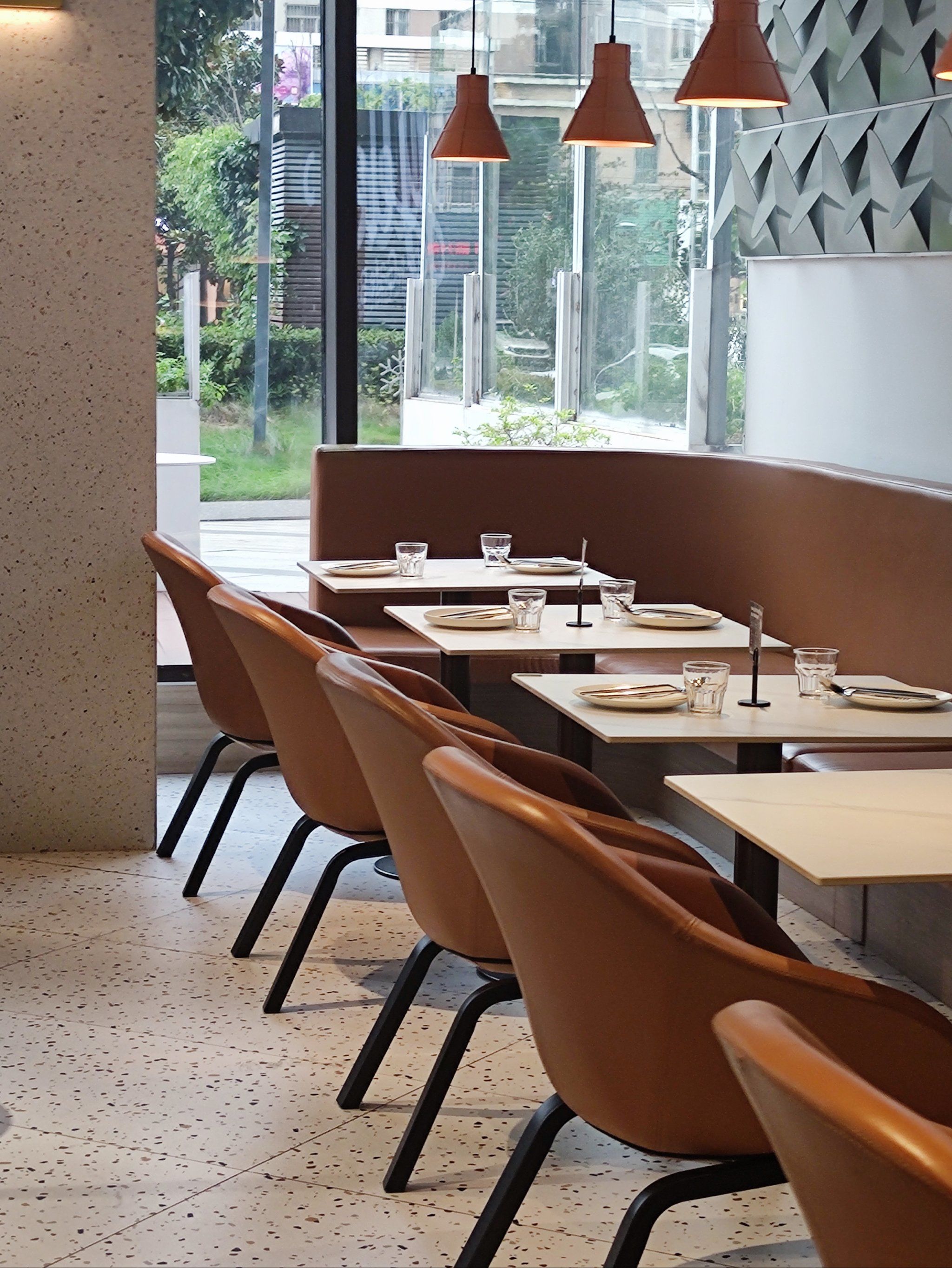 极简风餐馆设计