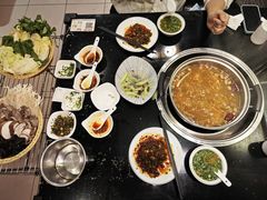 -丫丫汤膳打边炉(宏府408坊店)