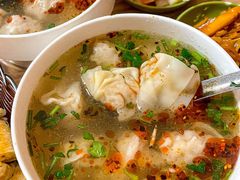 -石门侯·石门馄饨侯(革新北街店)