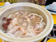 -三上椰子鸡(三亚湾店)