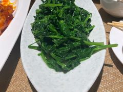 清炒豌豆尖-渝信川菜(西单店)
