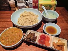 -裕兴记•蟹黄面馆(人民广场店)