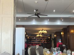-鹏城人家海鲜酒家·23年老字号(较场尾店)
