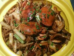 -多嘴肉蟹煲(万达店)