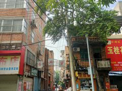 门面-梁阿婆廿年老牌扣肉糯米饭