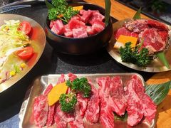 -韩烧牛中牛·甄选黑牛烤肉(黑金店)