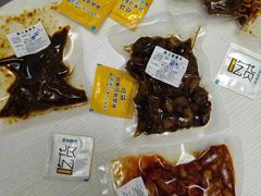 -鑫记婆婆兔·成都特产·兔头手撕兔(太古里店)