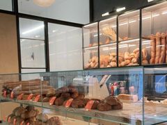 面包甜点陈列柜-老梦面包CHEZMOREL(麦子店)