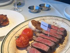 -MONICH牛排融合餐厅(和义大道购物中心店)