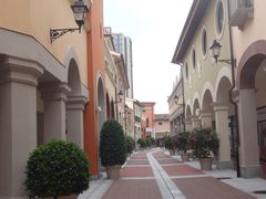 -佛罗伦萨小镇广佛名品奥特莱斯(疏港路店)