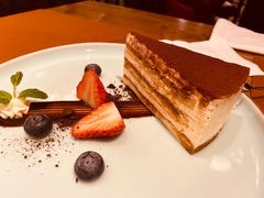 -Golden Lily河内巴黎法越料理餐厅(建国西路店)