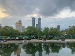 -秋水广场