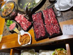 -悦牧·酸汤牛肉火锅(沃尔玛店)