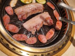 -蚂蚁洞·烤肉大营地(上海静安大悦城店)